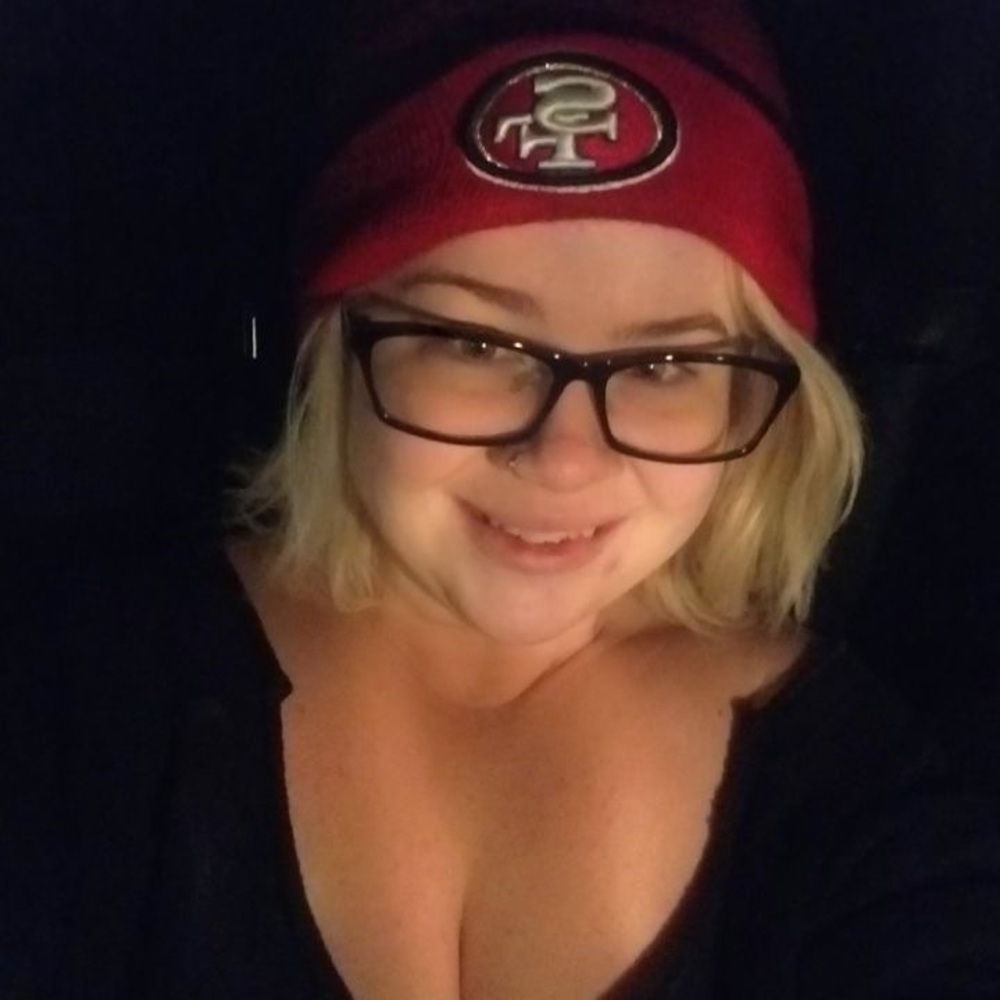 Meet your Posher, Desiree